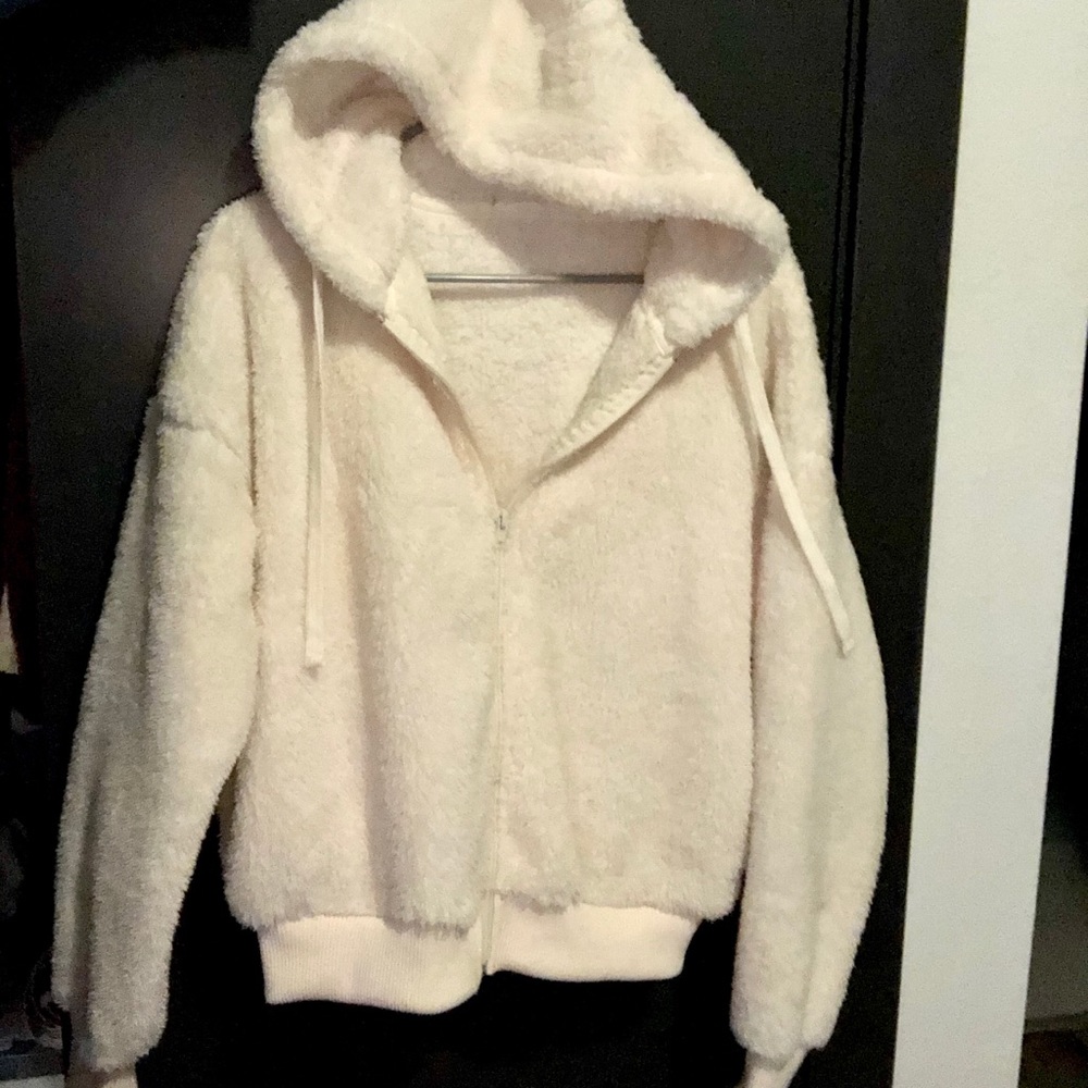 White fluffy hooded jacket - Picture 2 of 3